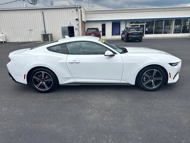 2024 Ford Mustang EcoBoost - Photo 6