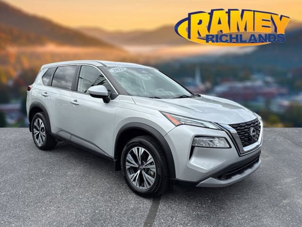 Used 2023 Nissan Rogue SV