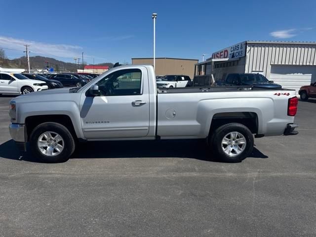 Used 2018 Chevrolet Silverado 1500 LT with VIN 1GCNKREC0JZ334534 for sale in Richlands, VA