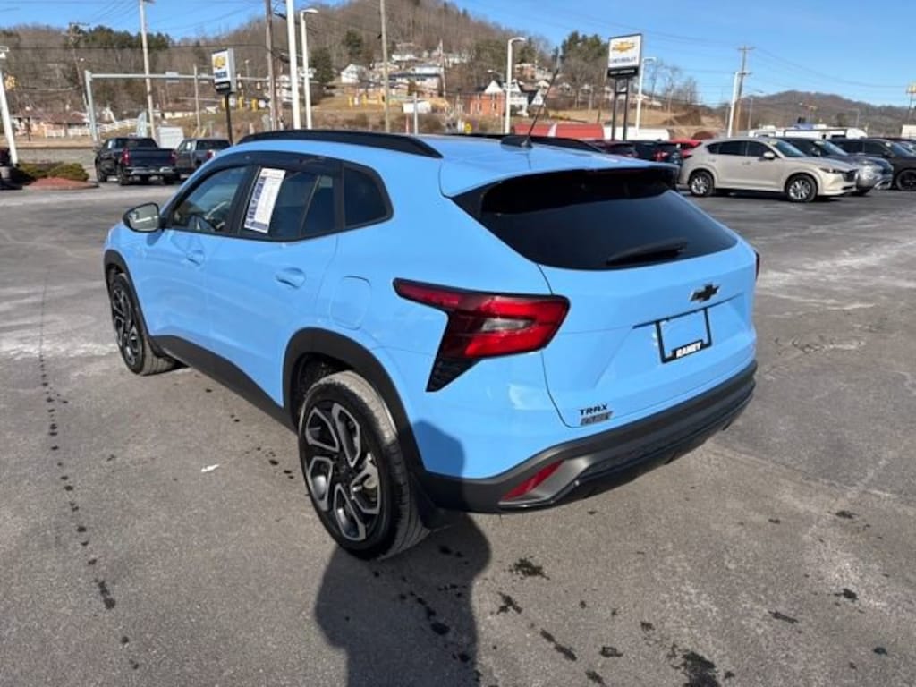 Used 2024 Chevrolet Trax 2RS SUV