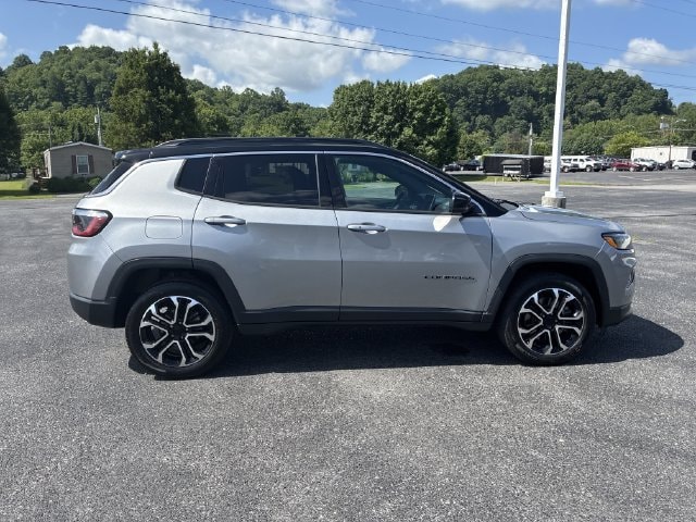 2023 Jeep Compass Limited - Photo 3