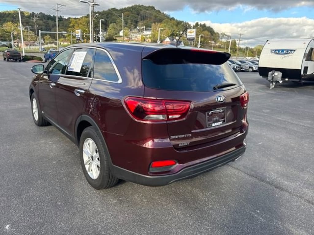 Used 2019 Kia Sorento LX V6