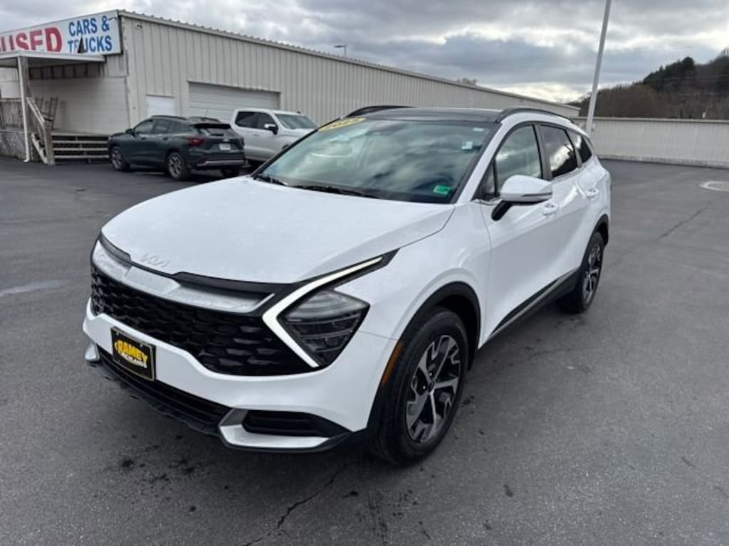 Used 2025 Kia Sportage EX