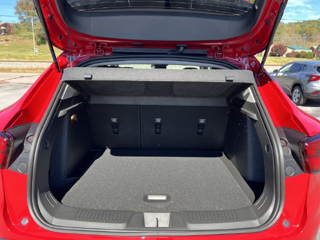 2026 Chevrolet Trax LT - Photo 5
