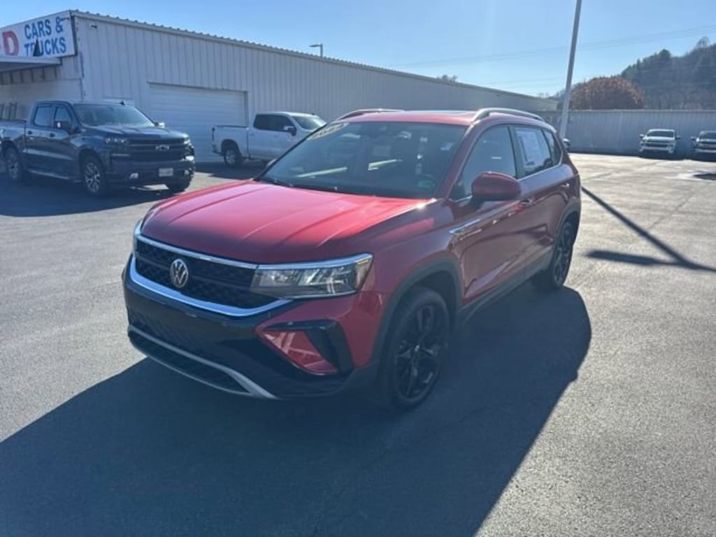 Used 2024 Volkswagen Taos SE