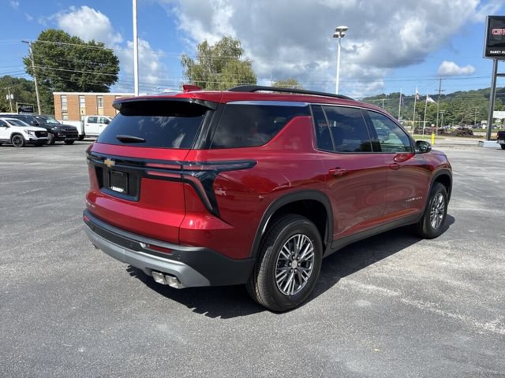 New 2027 Chevrolet Traverse LT SUV