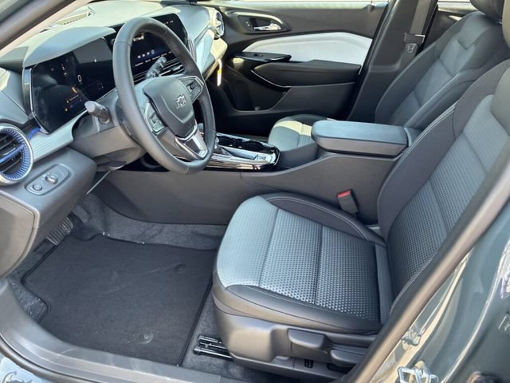 New 2026 Chevrolet Trax LT SUV
