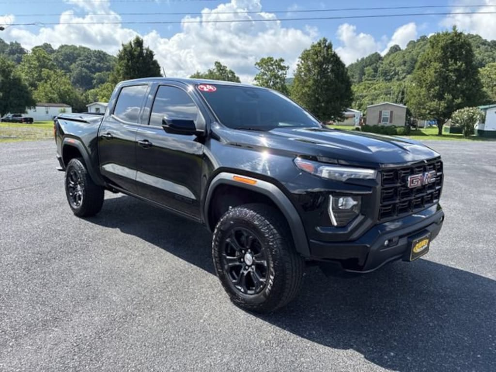 Used 2024 GMC Canyon Elevation Truck