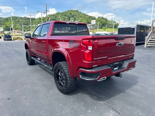2025 Chevrolet Silverado 1500 RST photo 3