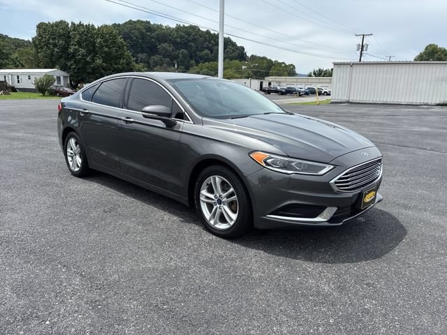 Used 2018 Ford Fusion SE with VIN 3FA6P0HDXJR266033 for sale in Richlands, VA
