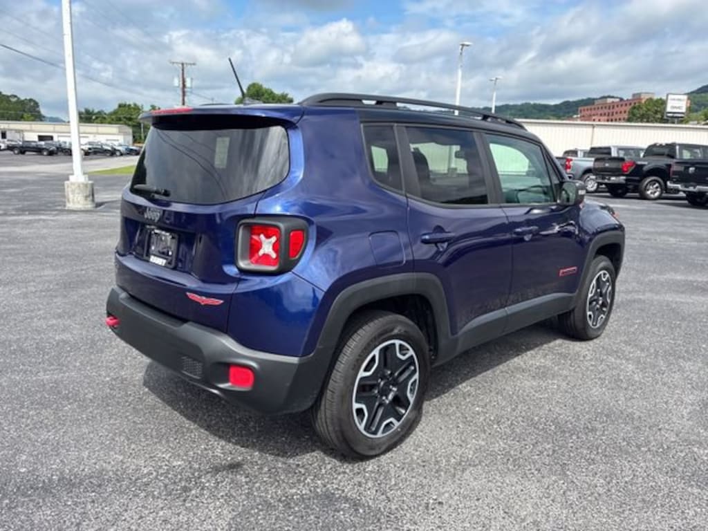 Used 2016 Jeep Renegade Trailhawk