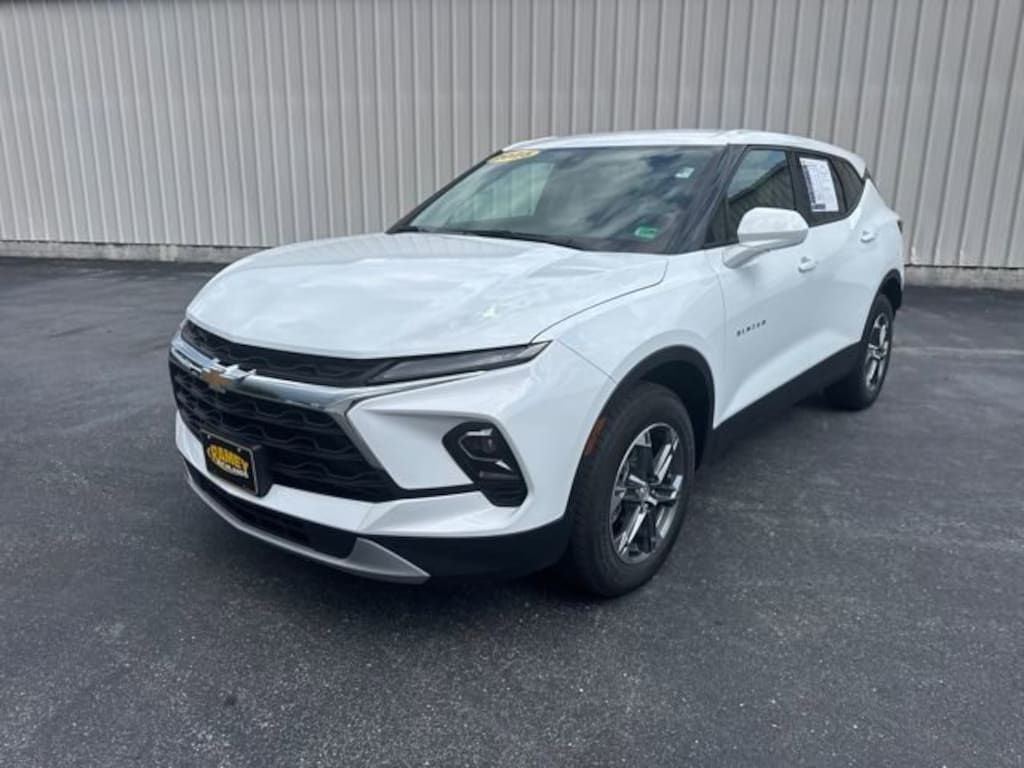 Used 2025 Chevrolet Blazer 2LT SUV