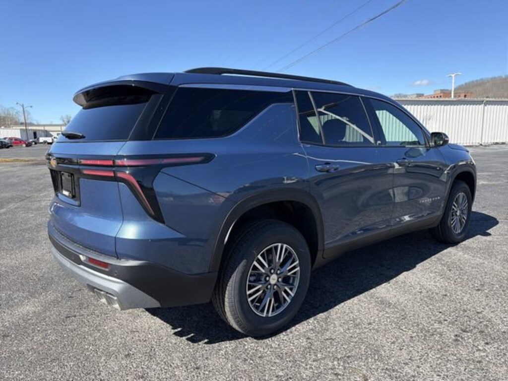 New 2026 Chevrolet Traverse LT SUV