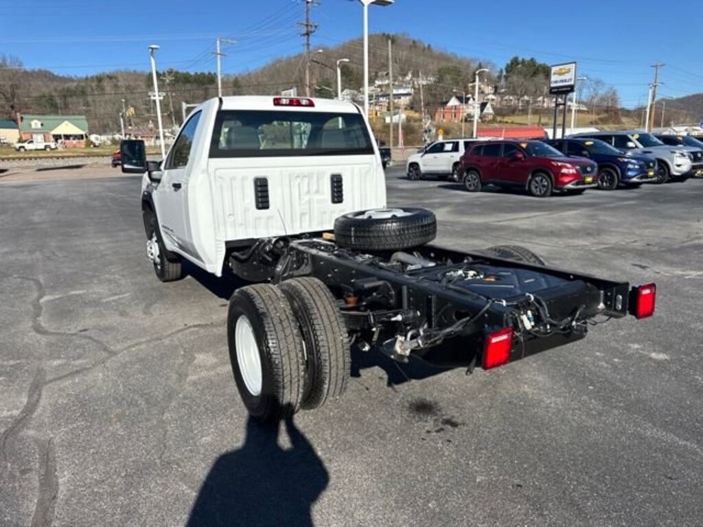 New 2026 GMC Sierra 3500 HD Chassis Cab Pro Truck