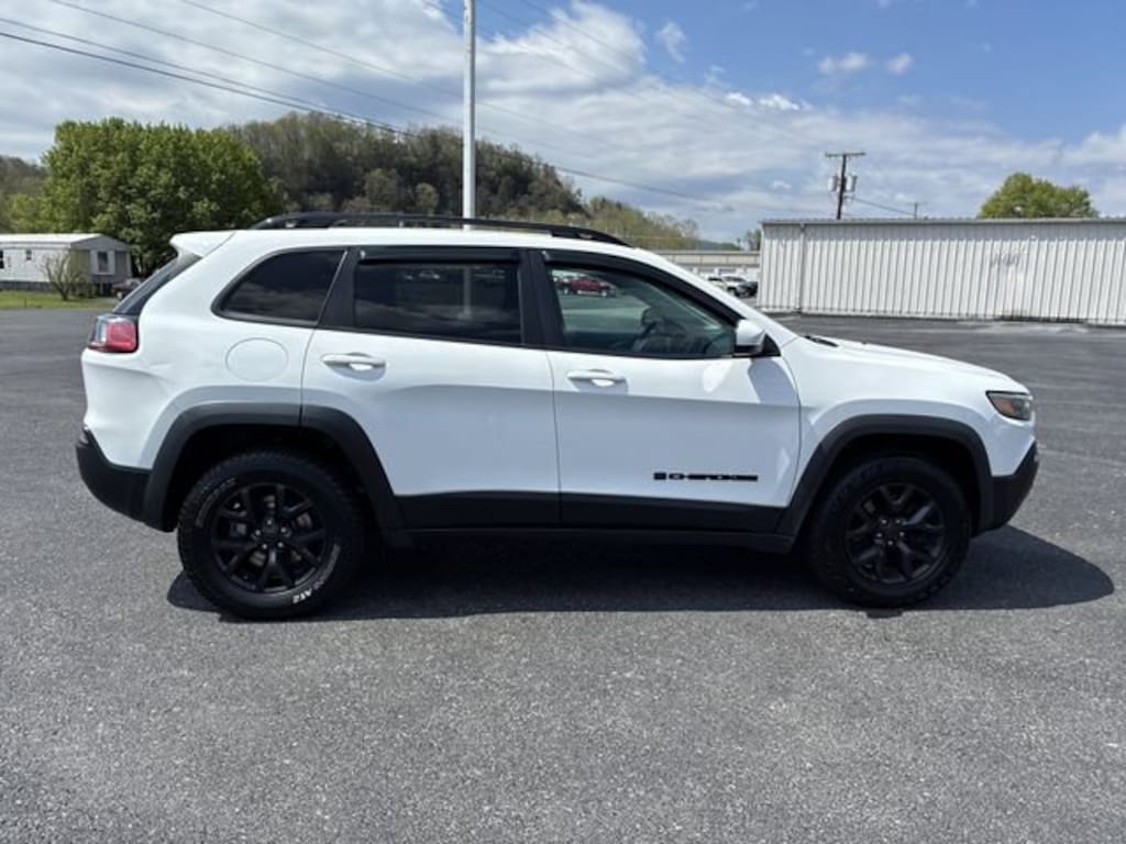 Used 2020 Jeep Cherokee Upland