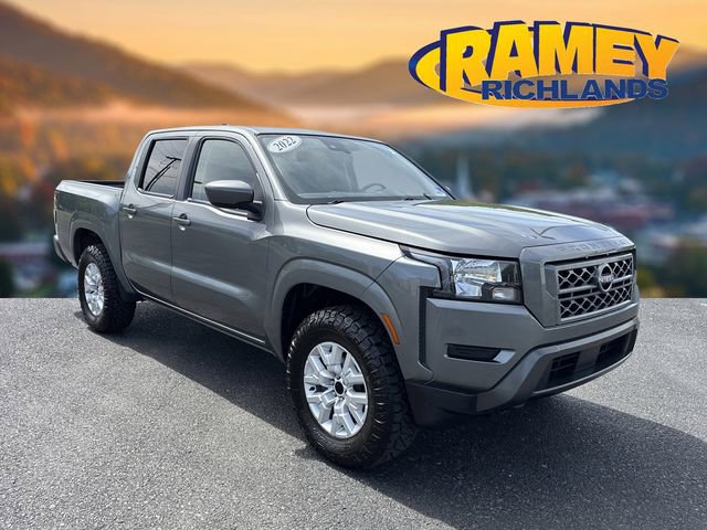 2022 Nissan Frontier SV Crew Cab 4X4 SWB's photo