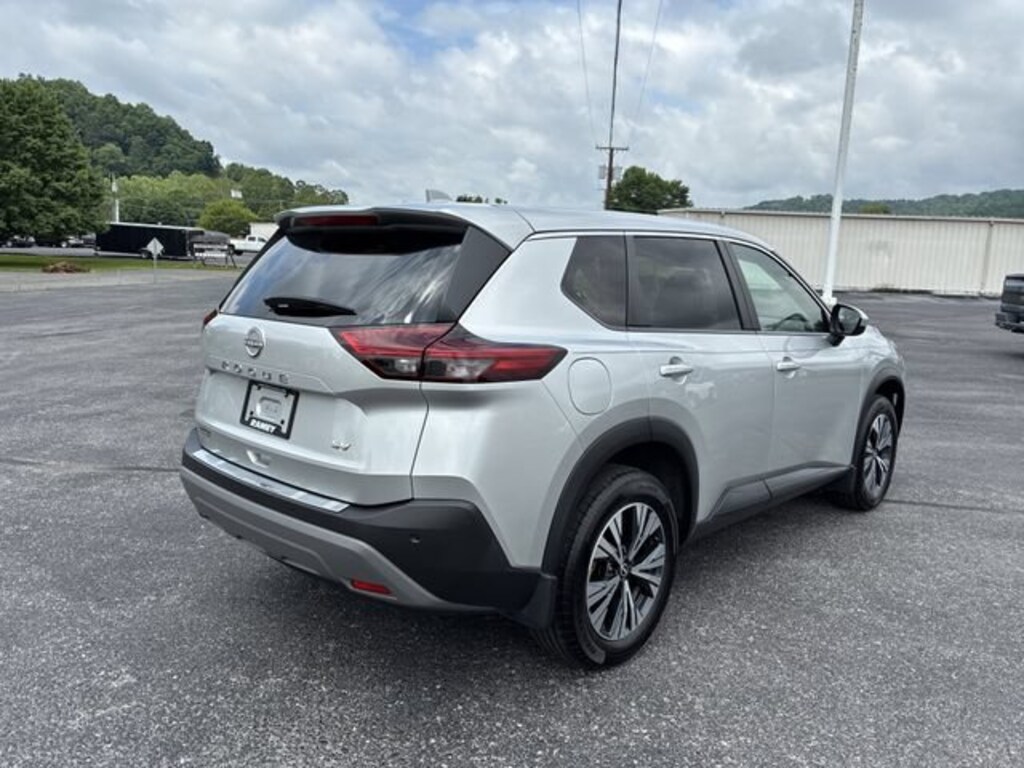 Used 2023 Nissan Rogue SV