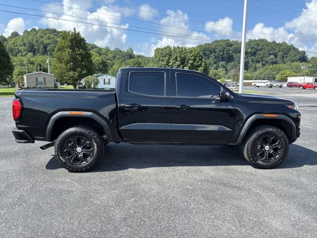Used 2024 GMC Canyon Elevation Truck