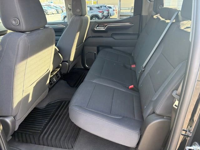 2025 Chevrolet Silverado 1500 LT - Photo 18