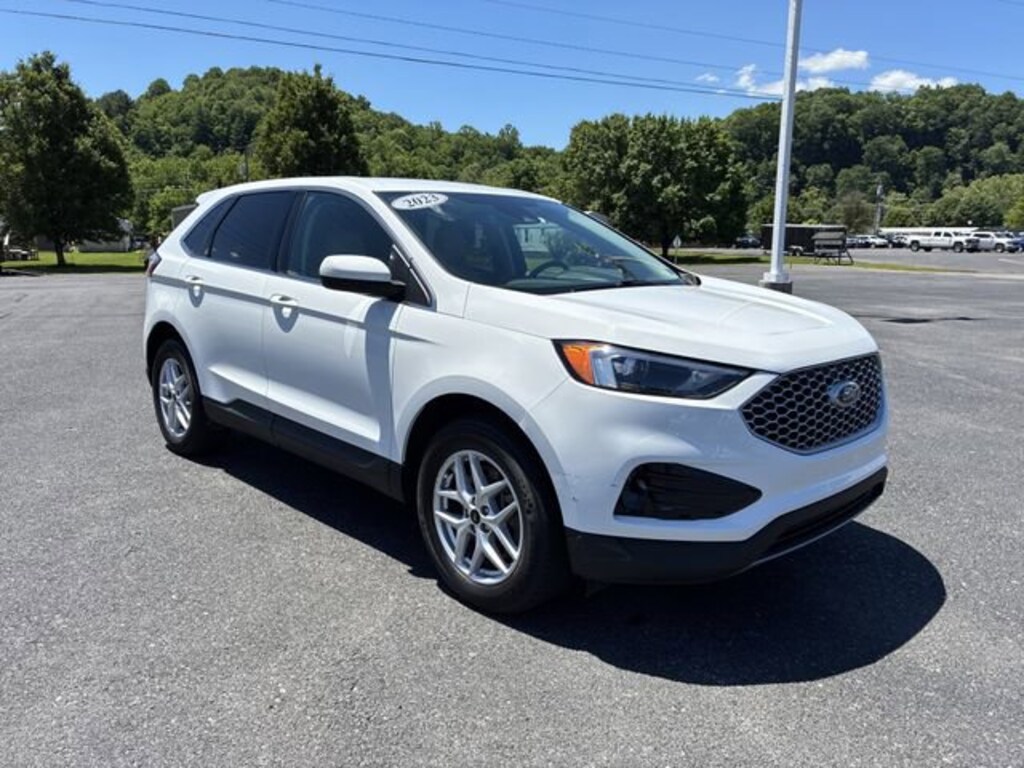 Used 2023 Ford Edge SEL