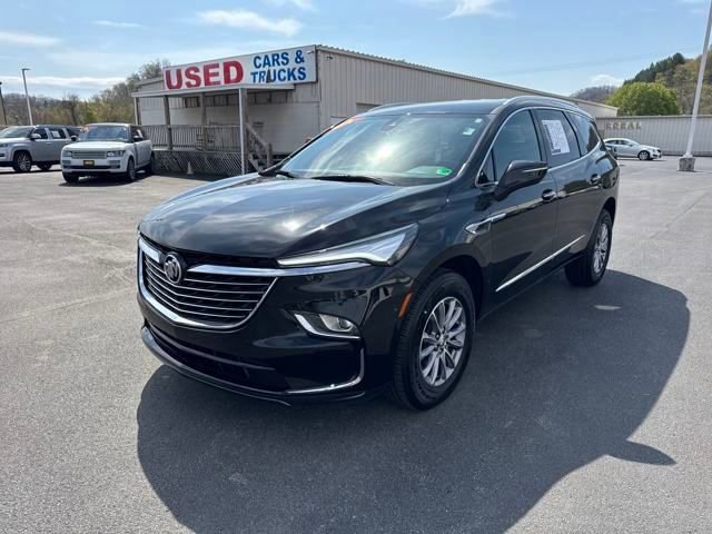 2024 Buick Enclave Essence AWD's photo