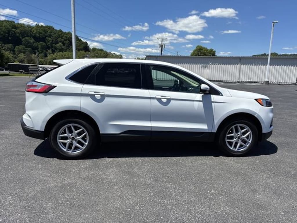 Used 2023 Ford Edge SEL