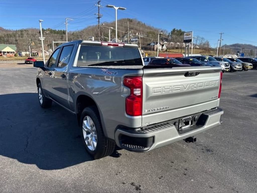 New 2026 Chevrolet Silverado 1500 Custom Truck
