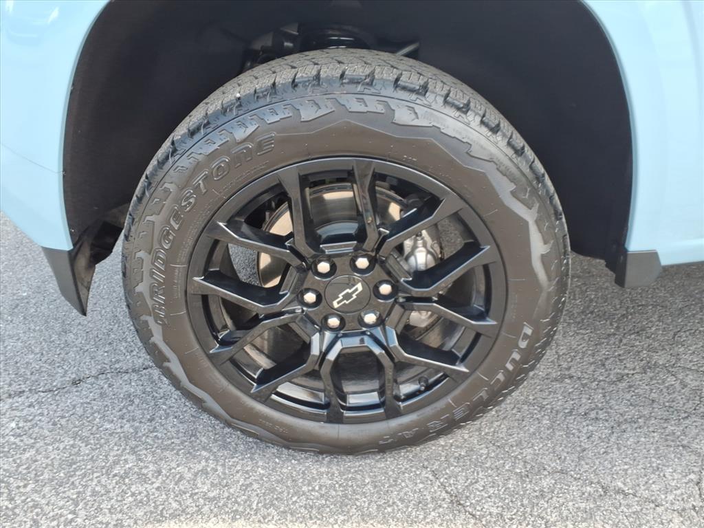 2025 Chevrolet Colorado Z71 - Photo 9