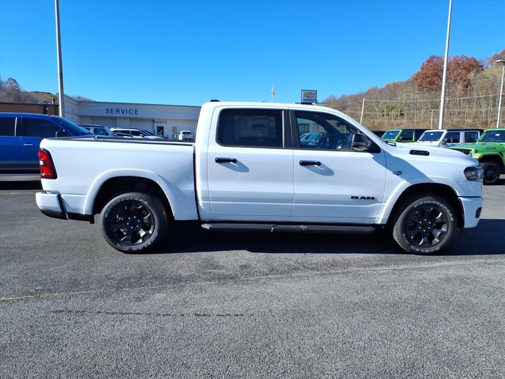 New 2026 Ram 1500 BIG HORN CREW CAB 4X4 5'7 BOX Pickup