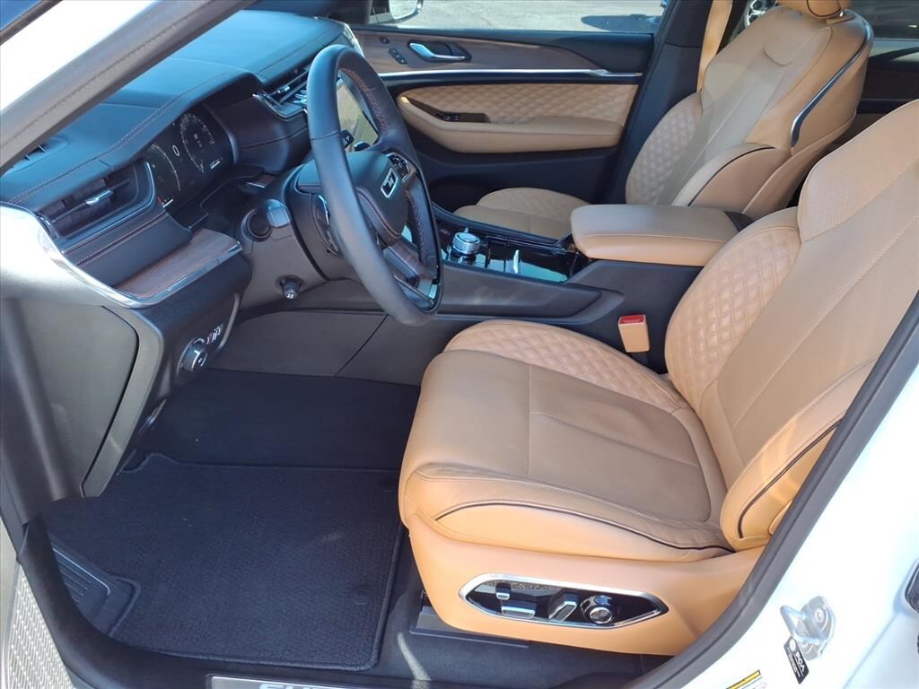 Used 2024 Jeep Grand Cherokee L Summit SUV