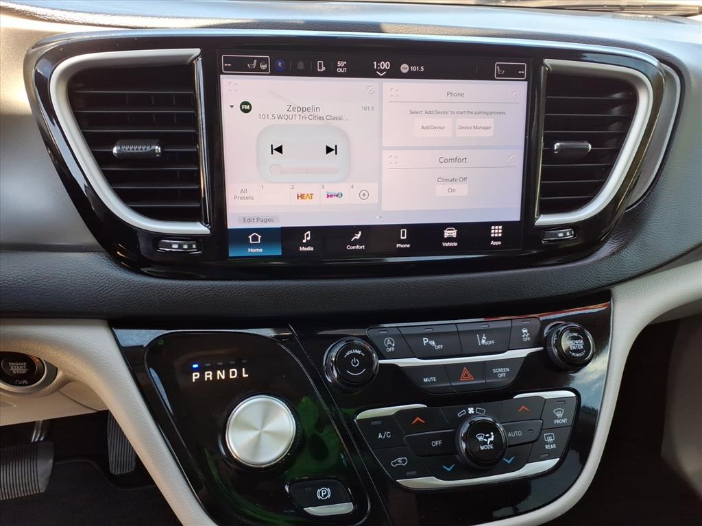 2024 Chrysler Pacifica Touring L - Photo 17