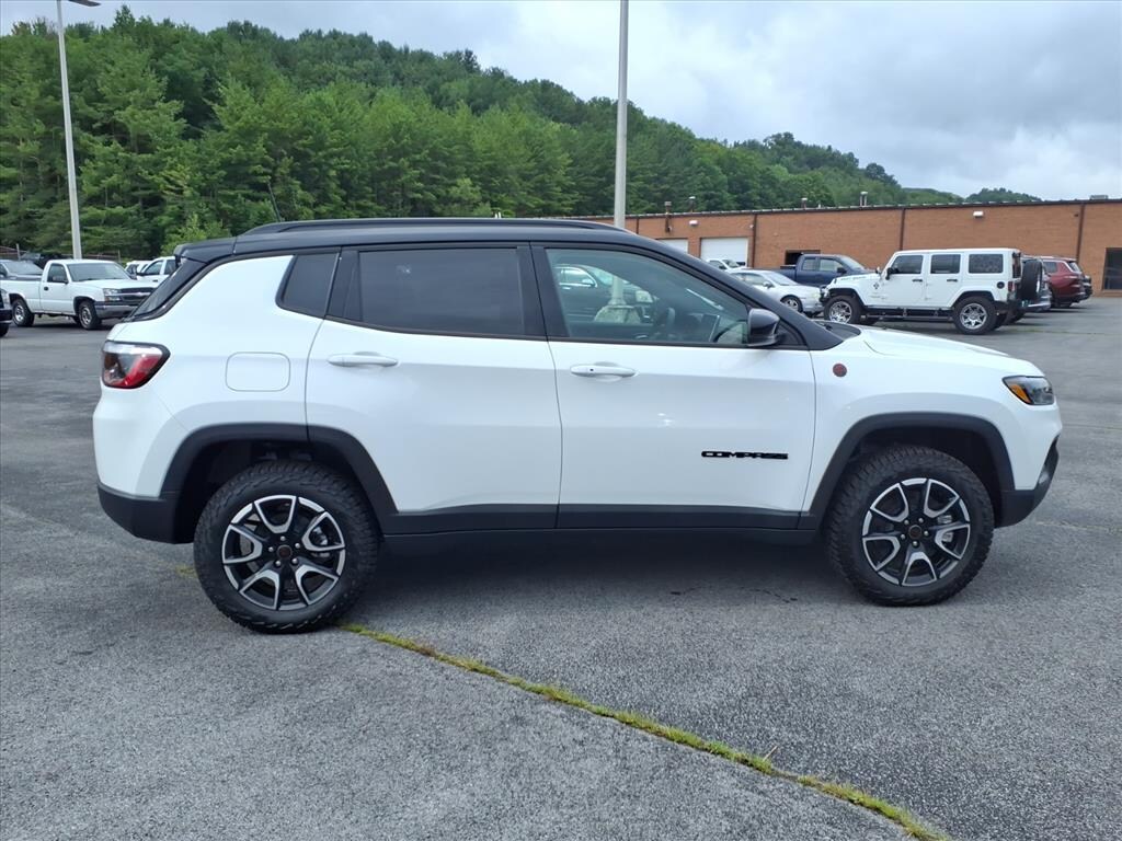 New 2026 Jeep Compass TRAILHAWK 4X4 Sport Utility