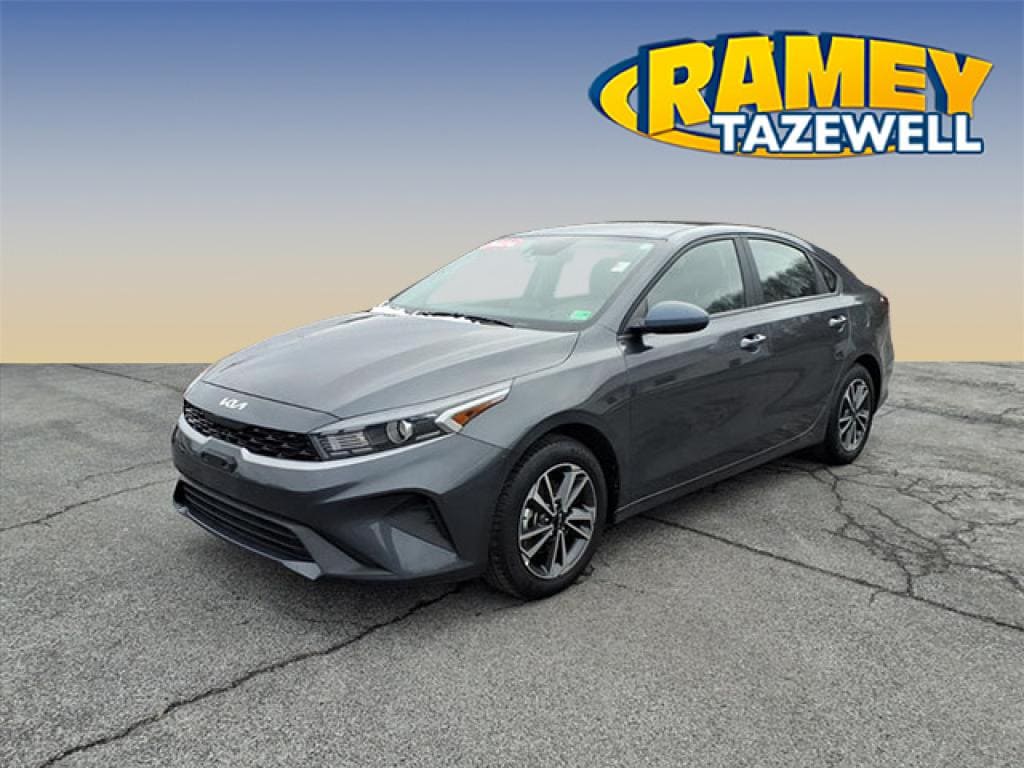 2024 Kia Forte LXS's photo