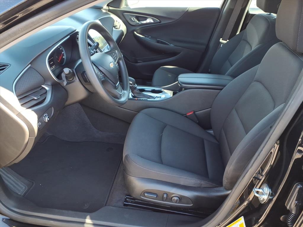 Used 2024 Chevrolet Malibu 1LT Sedan