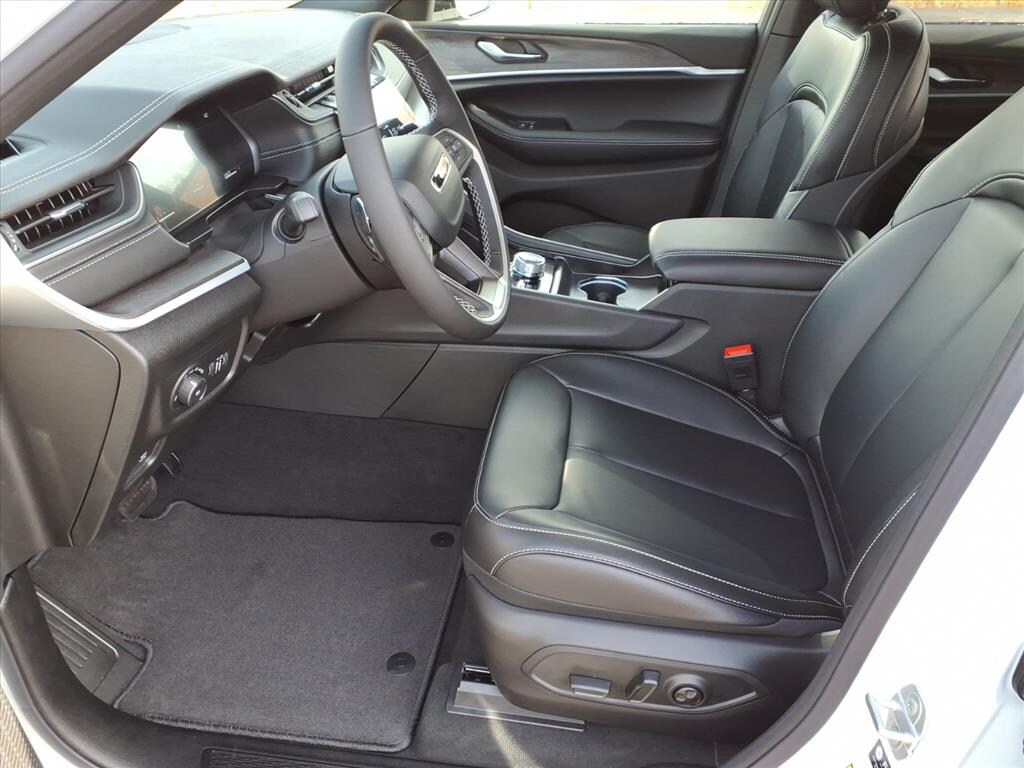 New 2025 Jeep Grand Cherokee LIMITED 4X4 Sport Utility