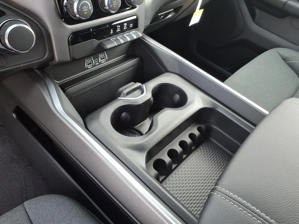 2026 RAM 1500 Express - Photo 13