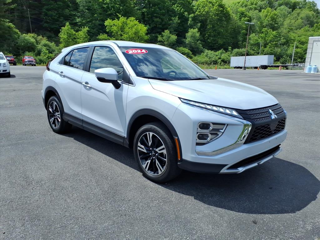2024 Mitsubishi Eclipse Cross's photo