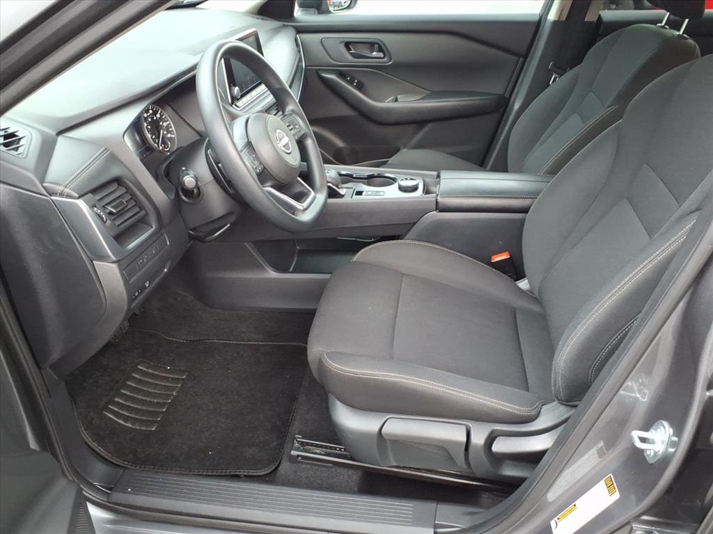 Used 2024 Nissan Rogue S SUV