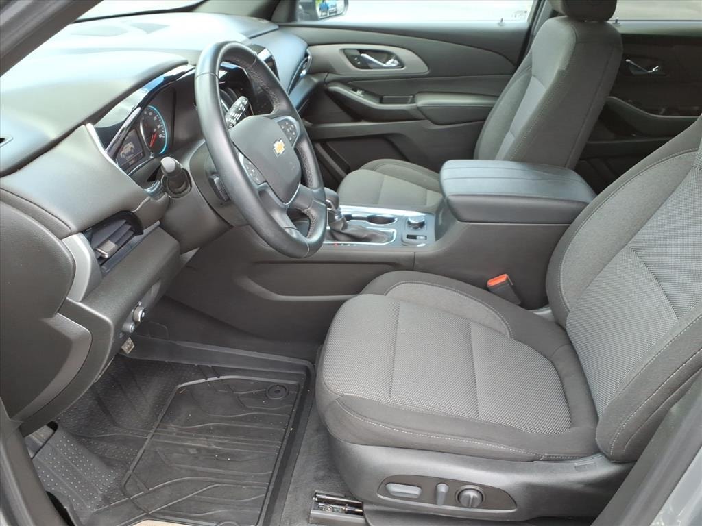 Used 2023 Chevrolet Traverse LT Cloth w/1LT SUV