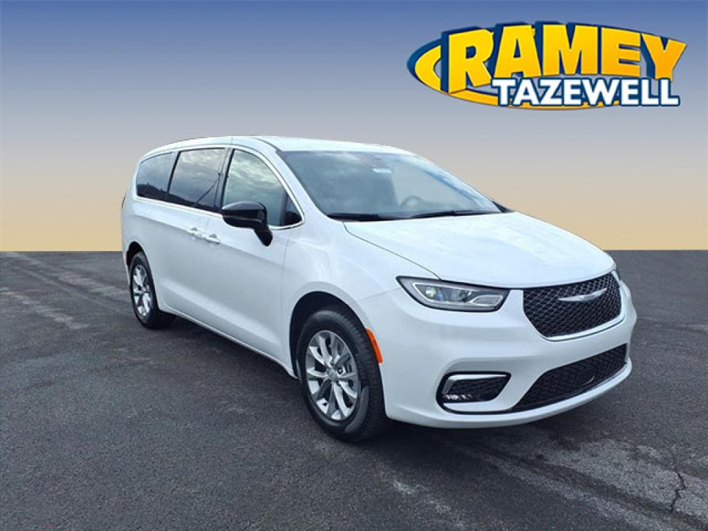 2026 Chrysler Pacifica Select AWD's photo