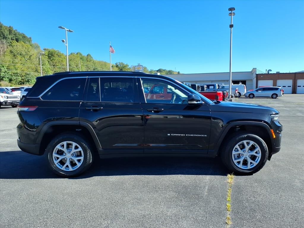 Used 2023 Jeep Grand Cherokee Limited SUV