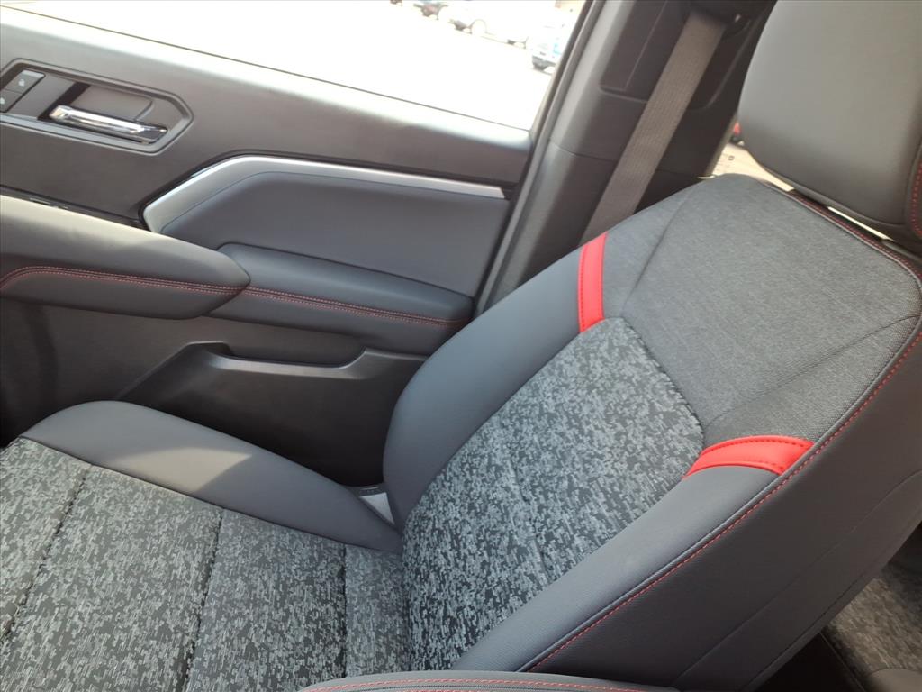 2025 Chevrolet Colorado Z71 - Photo 21