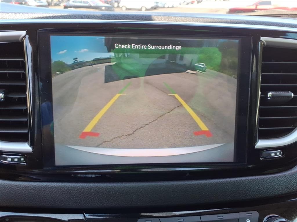 2024 Chrysler Pacifica Touring L - Photo 20