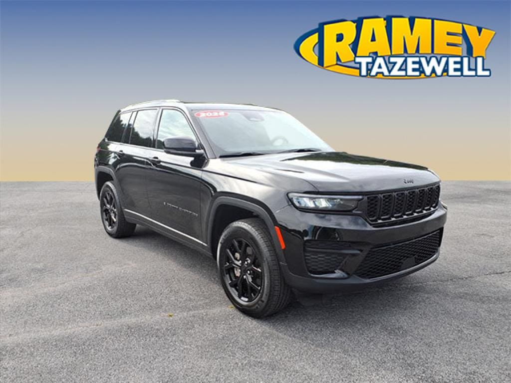 Used 2025 Jeep Grand Cherokee Laredo SUV