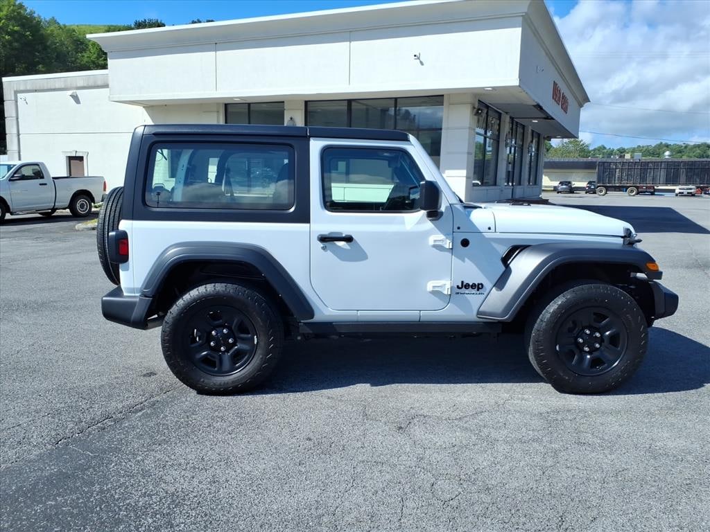Used 2024 Jeep Wrangler Sport SUV