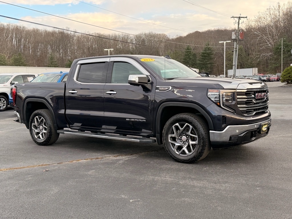 2024 GMC Sierra 1500 SLT
