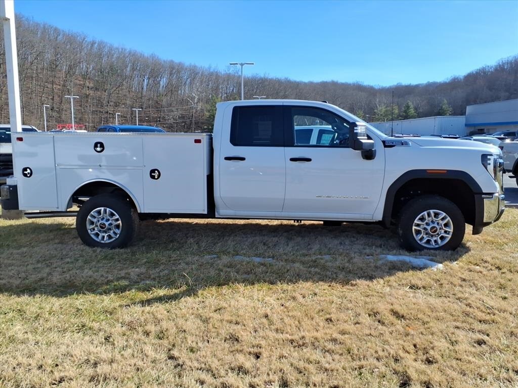 New 2025 GMC Sierra 2500HD Pro Truck