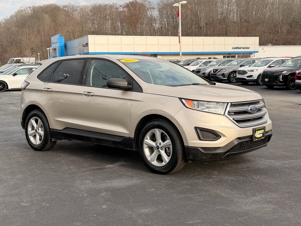 Used 2017 Ford Edge SE SUV