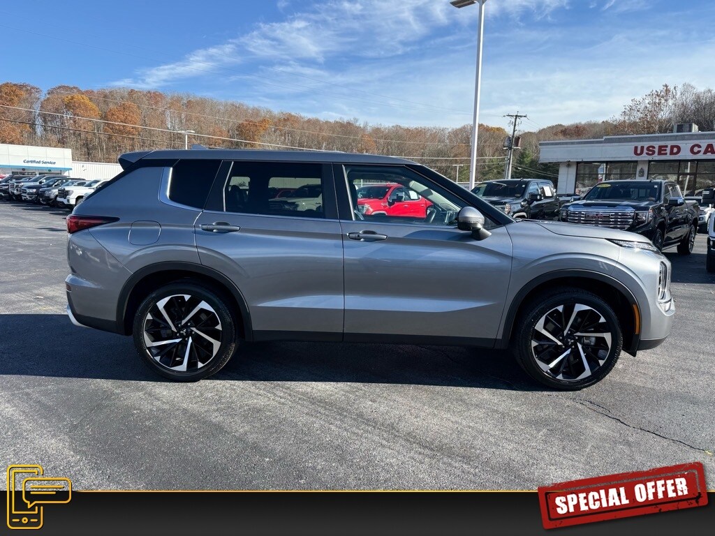 Used 2024 Mitsubishi Outlander SE SUV