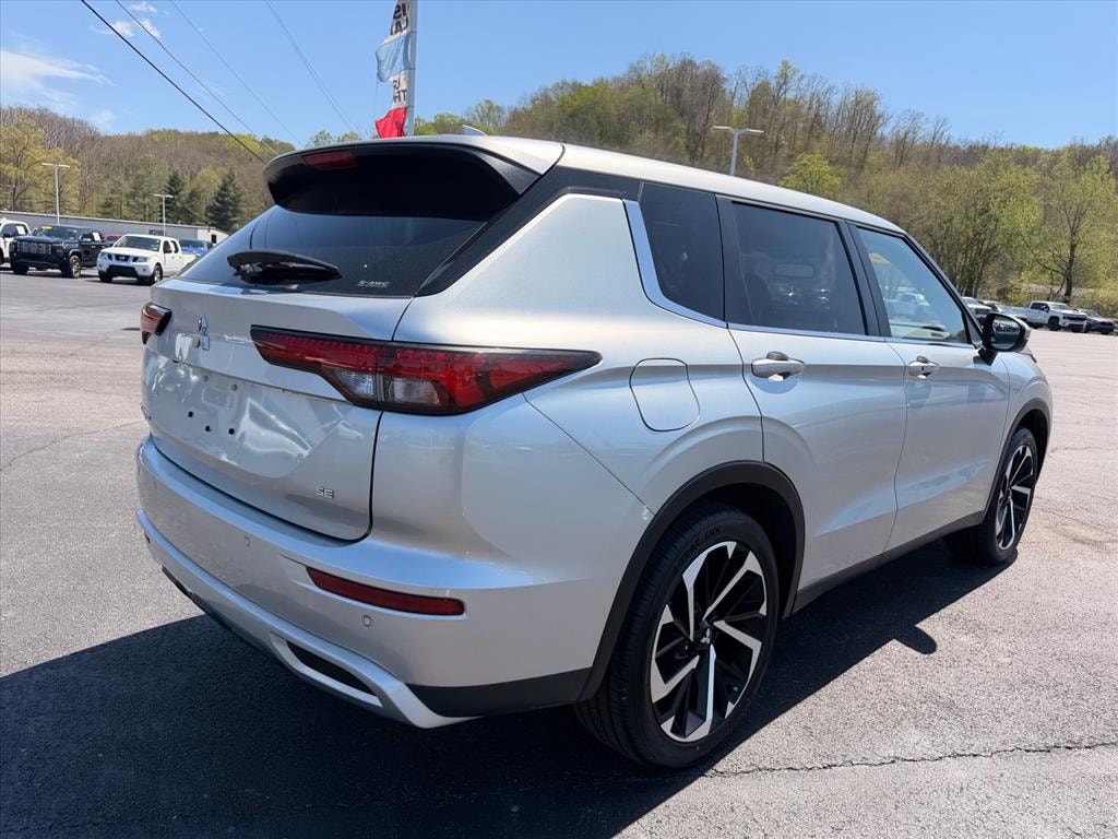 Used 2024 Mitsubishi Outlander SE SUV